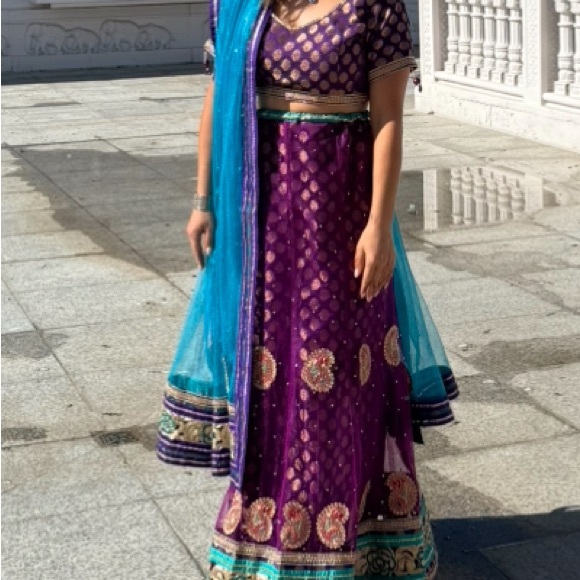 Women’s Indian Lehenga Size Medium - Picture 3 of 4